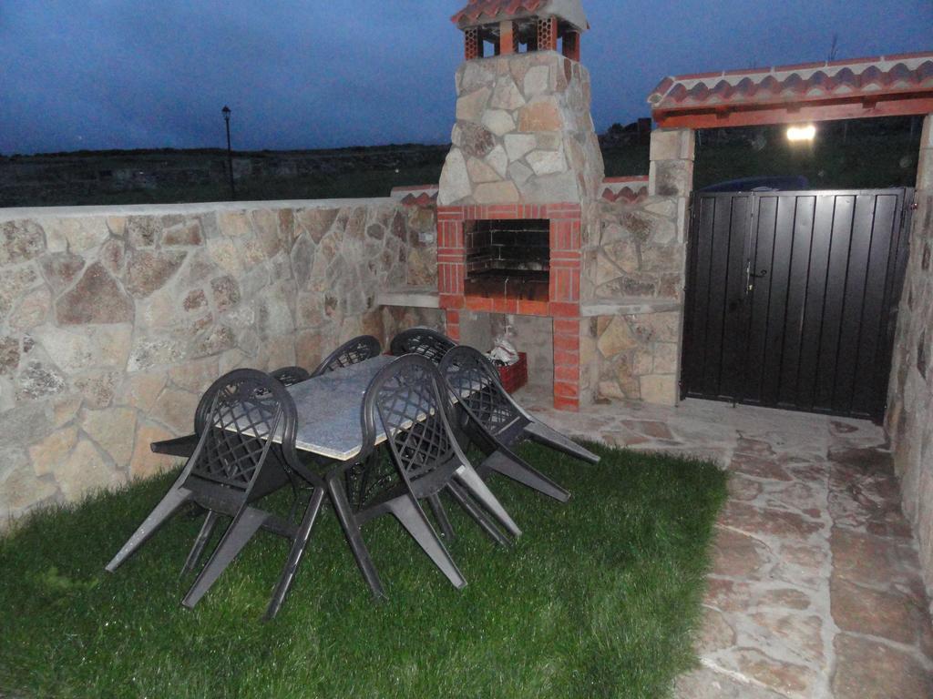 Casa Rural La Vega De Gredos San Martin de la Vega del Alberche Exterior foto